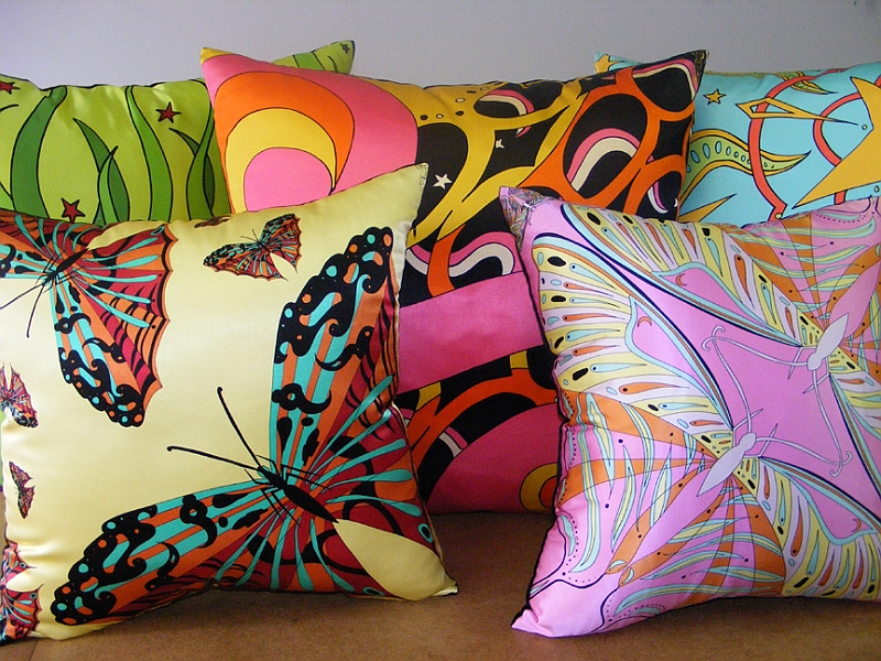 Sean Yseult pillows.jpg